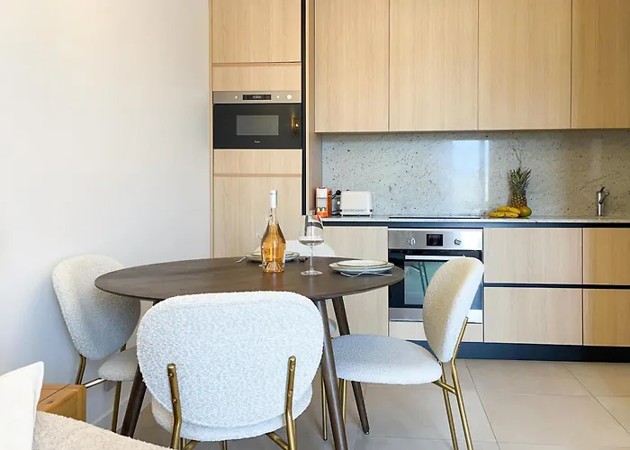 Ideal Sur Le Port - Vip *